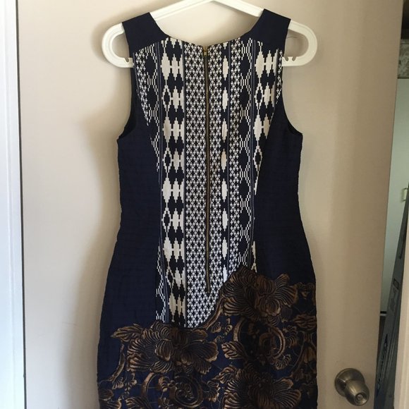 Anthropologie Floreat Mika Embroidered Jacquard Shift Dress Size 6 - Picture 8 of 8